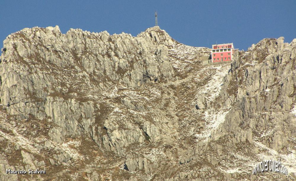 30 Rifugio Azzoni.JPG